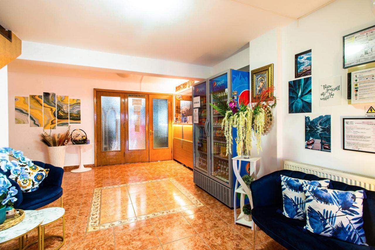 אפורי נורד Hotel Roxy & Maryo מראה חיצוני תמונה
